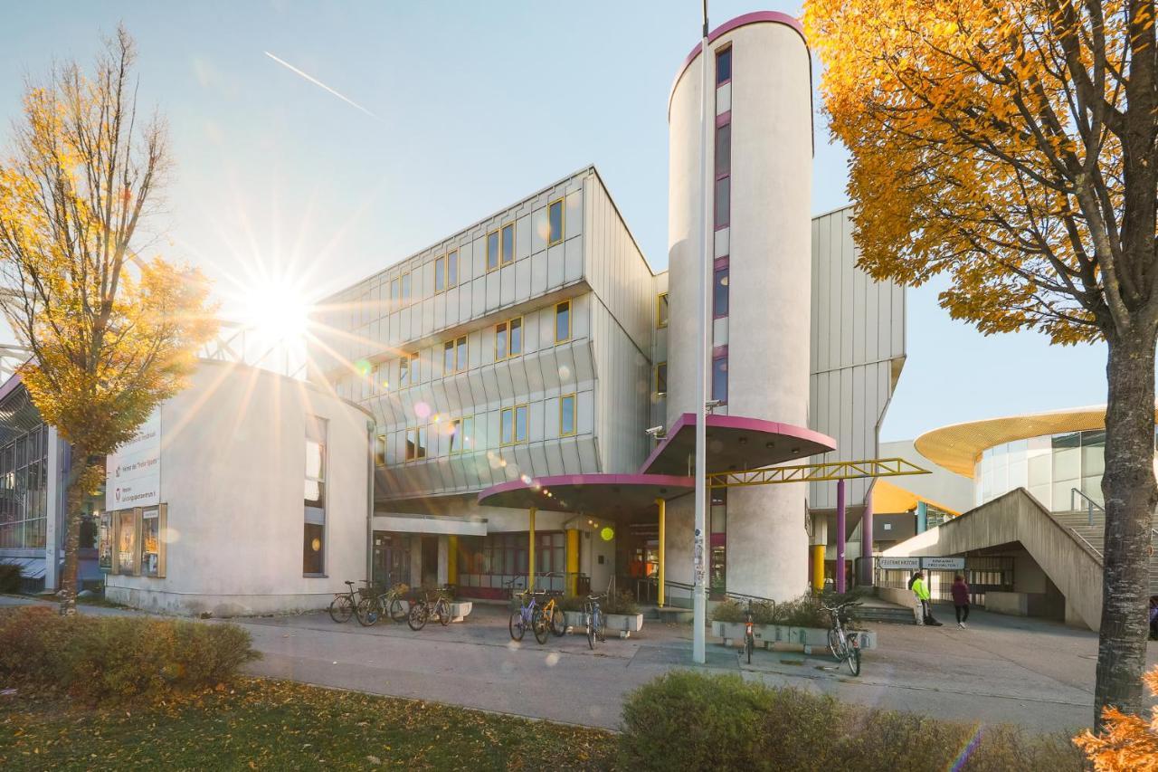 Olympiaworld-Landessportzentrum Innsbruck Exterior foto